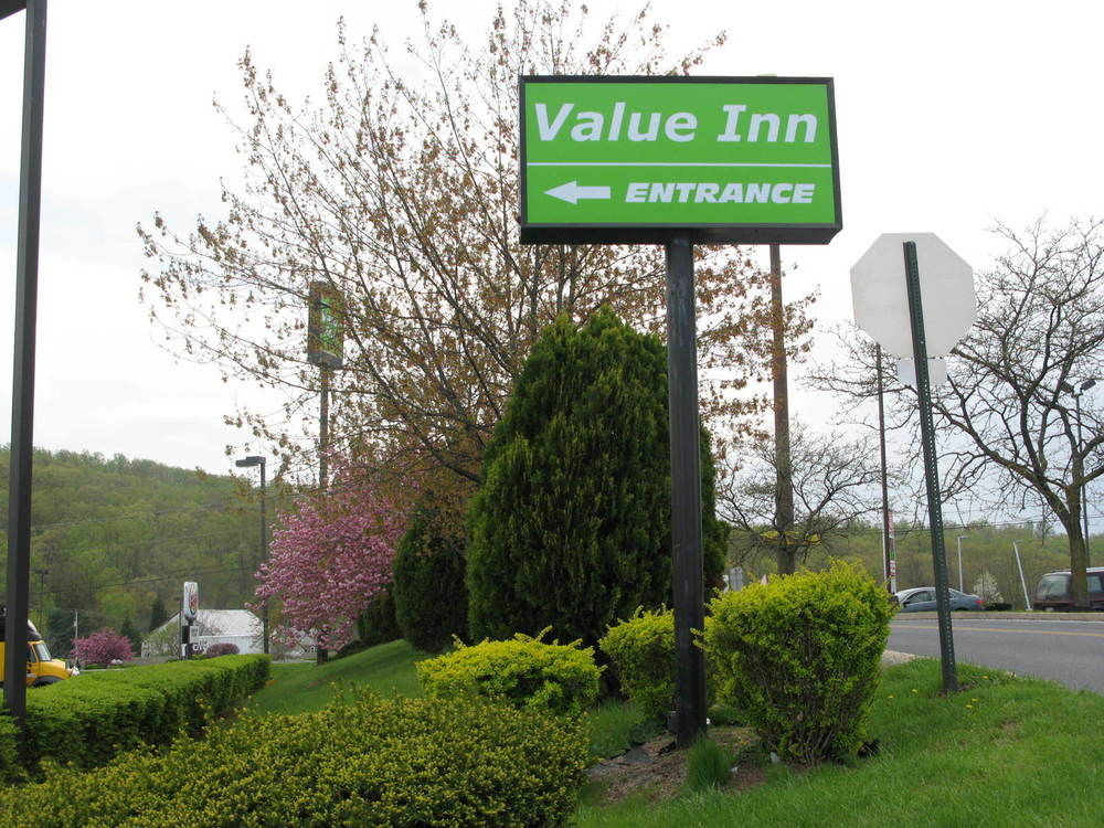 Value Inn Harrisburg-York Valley Green Exterior foto